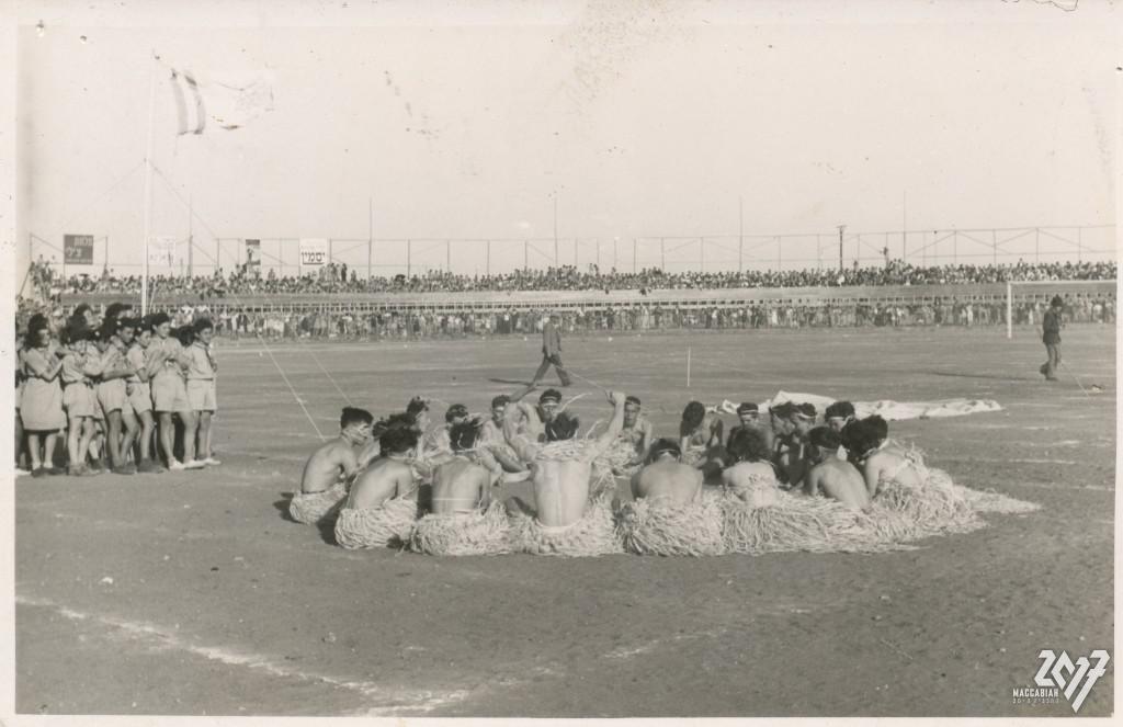 ההיסטוריה של המכביות -  